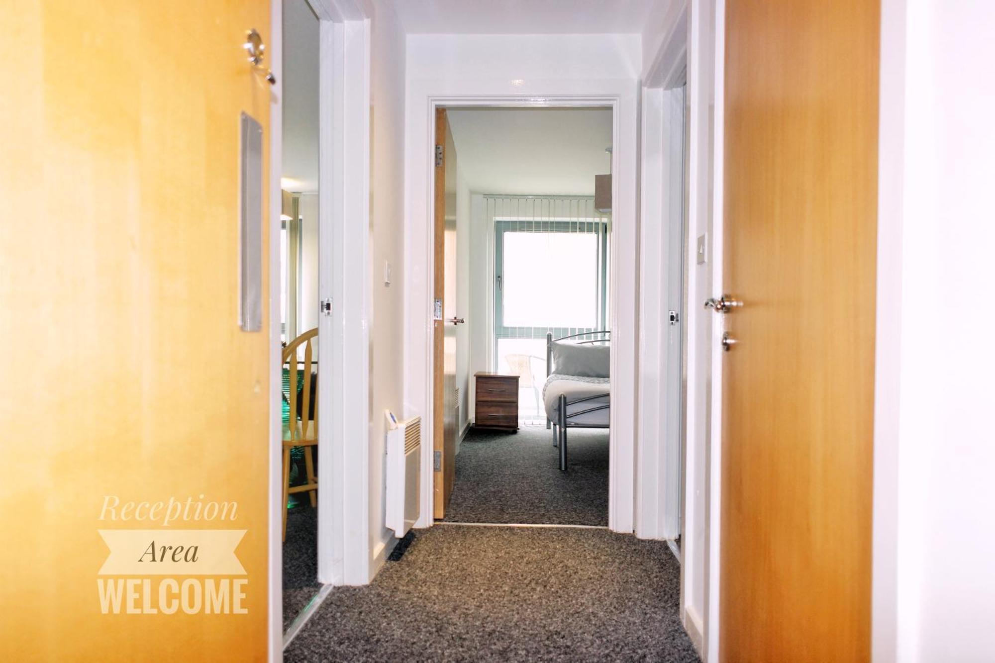 2 Bed Ensuite With Balcony And Free Onsite Secure Parking Manchester Bagian luar foto